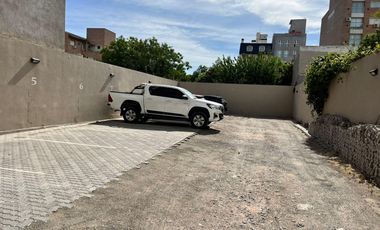 Monoambiente en venta. (Con cochera y balcón)