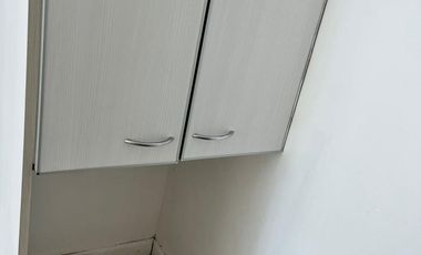 Monoambiente en venta. (Con cochera y balcón)