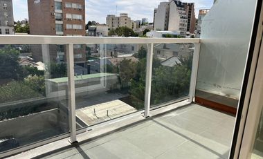 Monoambiente en venta. (Con cochera y balcón)