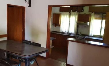 Casa en venta - 3 Dormitorios 3 Baños - 1.251Mts2 - Chivilcoy