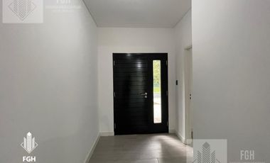Casa en Venta a la laguna Naudir Escobar