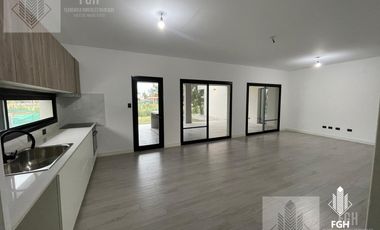 Casa en Venta a la laguna Naudir Escobar