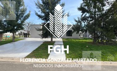 Casa en Venta a la laguna Naudir Escobar