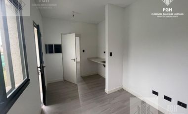 Casa en Venta a la laguna Naudir Escobar