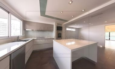 Venta 4 dormitorios triplex Parrilla Quincho Terraza Hidromasaje Sauna 3 cocheras Belgrano