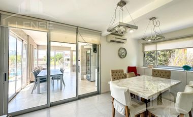 Casa 6 ambientes al agua en venta - Nuevo Quilmes