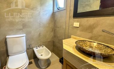 Casa 6 ambientes al agua en venta - Nuevo Quilmes