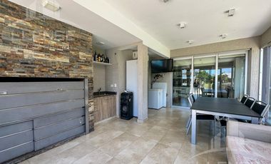 Casa 6 ambientes al agua en venta - Nuevo Quilmes
