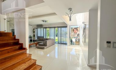 Casa 6 ambientes al agua en venta - Nuevo Quilmes