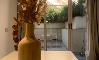 Lindísimo estudio con patio próximo a Guemes y 400 mts del Patio Olmos
