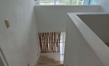 Casa FRENTE AL MAR en Venta, Telchac Yucatán