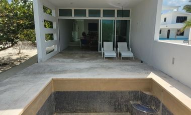 Casa FRENTE AL MAR en Venta, Telchac Yucatán