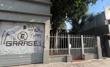 Casa a reciclar a la venta en el centro de Wilde