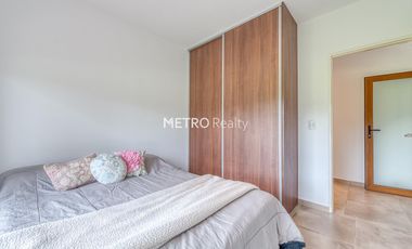 Casa en Venta 5 dormitorios   Cancha de Tenis y Sauna en Loma Escondida