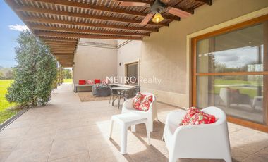 Casa en Venta 5 dormitorios   Cancha de Tenis y Sauna en Loma Escondida