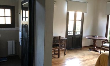 Casa en venta - 4 Dormitorios 6 Baños - 900Mts2 - Luján
