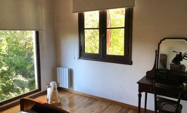 Casa en venta - 4 Dormitorios 6 Baños - 900Mts2 - Luján