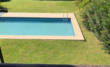 Casa en venta - 4 Dormitorios 6 Baños - 900Mts2 - Luján