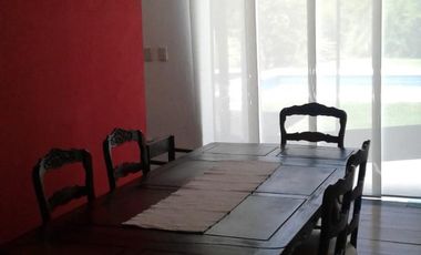 Casa en venta - 4 Dormitorios 6 Baños - 900Mts2 - Luján