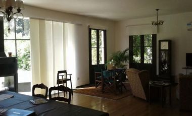 Casa en venta - 4 Dormitorios 6 Baños - 900Mts2 - Luján