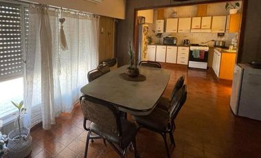 VENTA/PERMUTA- Galpón - Oficina y vivienda - 2 dormitorios - Belgrano, Rosario
