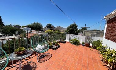 VENTA/PERMUTA- Galpón - Oficina y vivienda - 2 dormitorios - Belgrano, Rosario
