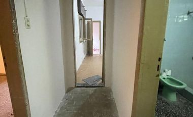 Casa en  venta con lote de 10 x 20 con patio y dormitorios - Wilde