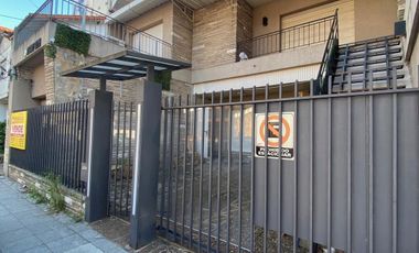 Casa uso Comercial  - Ramos Mejia Sur
