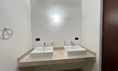 En Venta Casa en Privada, Conkal