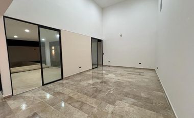 En Venta Casa en Privada, Conkal