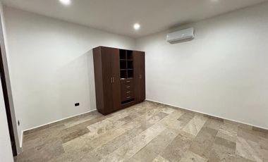 En Venta Casa en Privada, Conkal