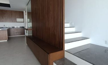 TownHouse en venta Xcanatún modelo 1