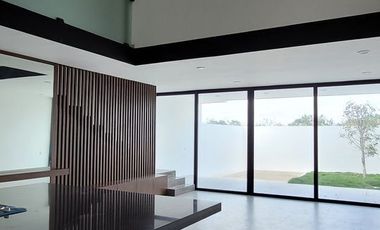 TownHouse en venta Xcanatún modelo 1