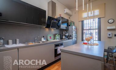 Casa en alquiler, venta quilmes centro con garage y pileta