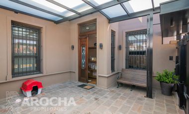 Casa en alquiler, venta quilmes centro con garage y pileta