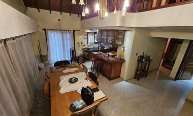 Casa en  Luis Guillon