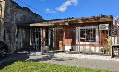 Casa en  Llavallol