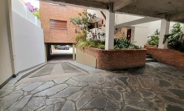 San Isidro hacia el Bajo - Excelente 2 amb con Balcón y Cochera!