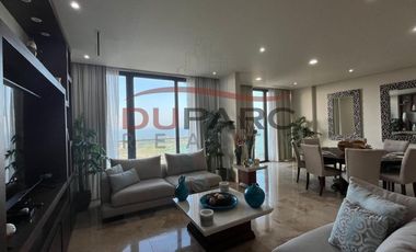 Penthouse Amueblado de 3 Recamaras en Venta, Country Club