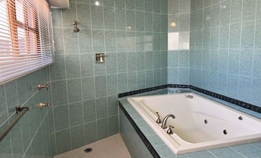 Casa en lomas del sol en venta