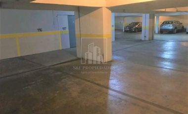 VENDO dos estacionamientos (TANDEM)