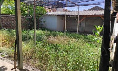 Vendo 2 locales comerciales más amplio galpón con oficina, Papudo Los Andes.