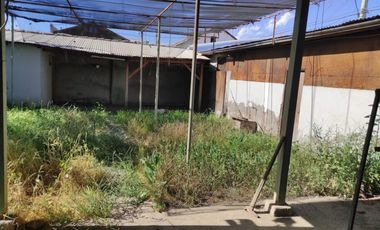Vendo 2 locales comerciales más amplio galpón con oficina, Papudo Los Andes.
