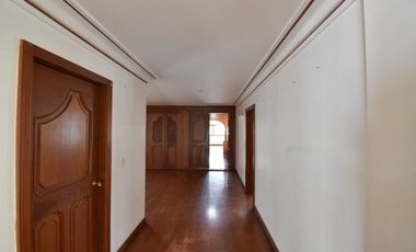 Se Renta casa en Colinas de San Javier