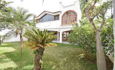 Se Renta casa en Colinas de San Javier