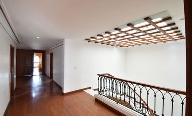 Se Renta casa en Colinas de San Javier