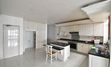 Se Renta casa en Colinas de San Javier