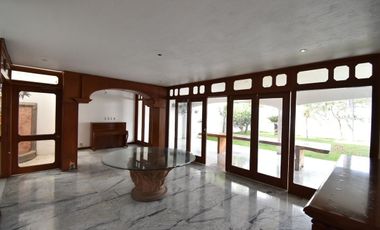 Se Renta casa en Colinas de San Javier