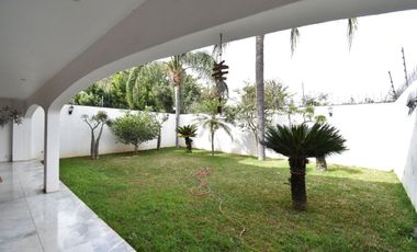 Se Renta casa en Colinas de San Javier