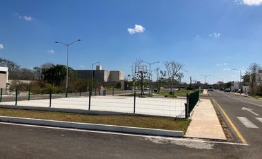 VENTA DE CASA LUMINA EN PRIVADA NADIRA CONKAL